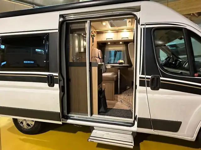 HYMER-ERIBA Future 430 T 